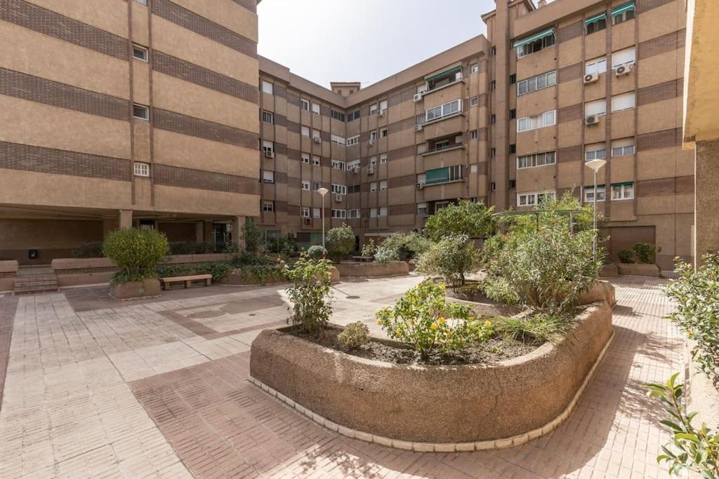 Appartement Neptuno Deluxe à Grenade Extérieur photo